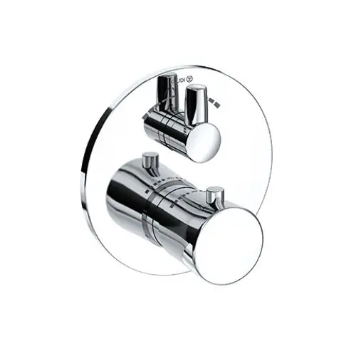 Chromfarbener Wandthermostat mit zwei Steuerknöpfen zur Temperatur- und Wasserdurchflussregelung, elegant und modern gestaltet.